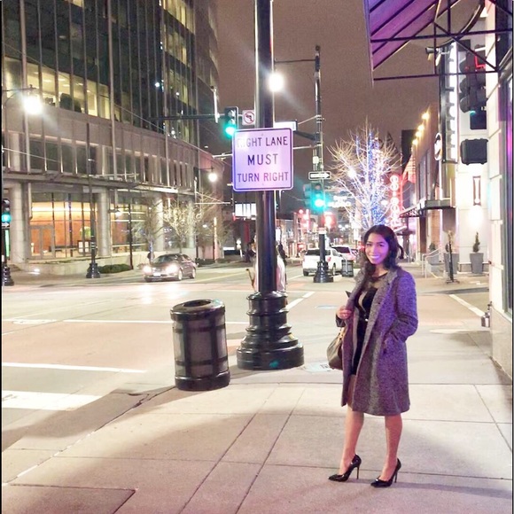 Meet your Posher, Minerva - Picture 2 of 3